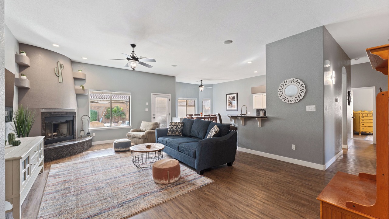Photo of Livingroom in Yuma East Estates