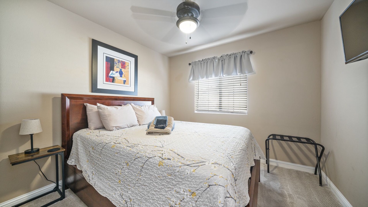 Photo of Bedroom in Desert Foothills Estates