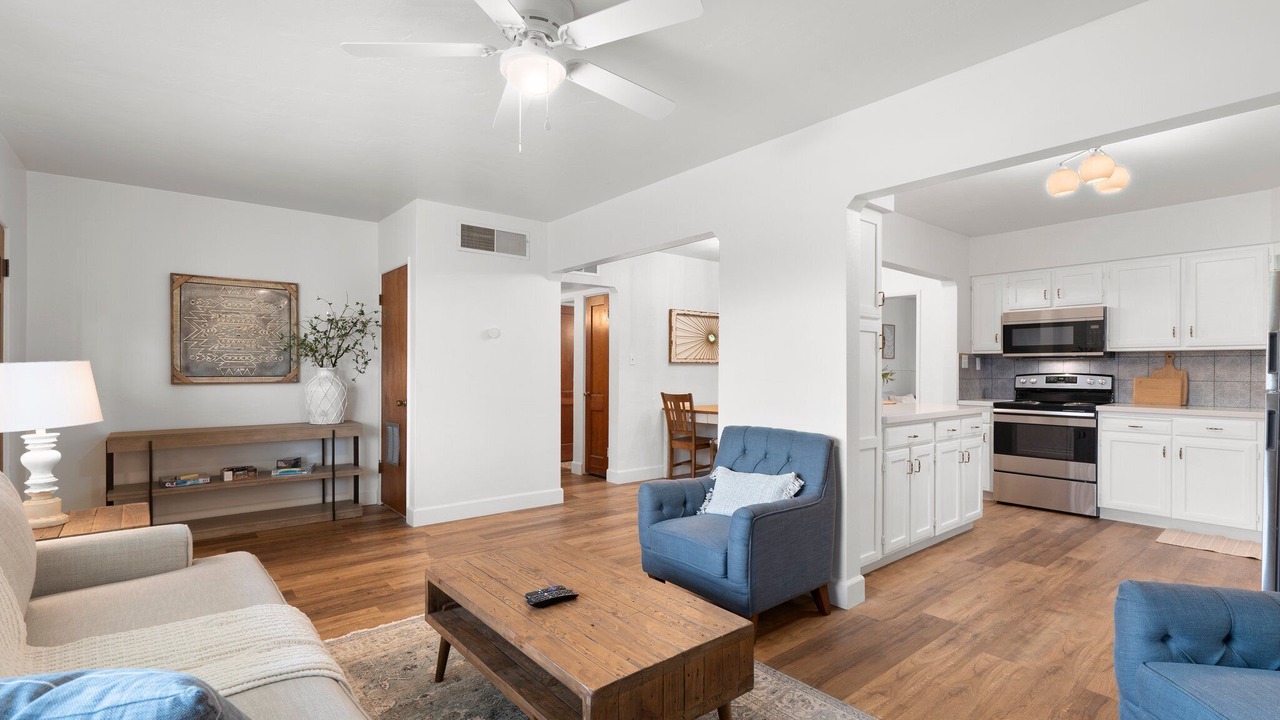 Photo of Livingroom in Harrison Acres