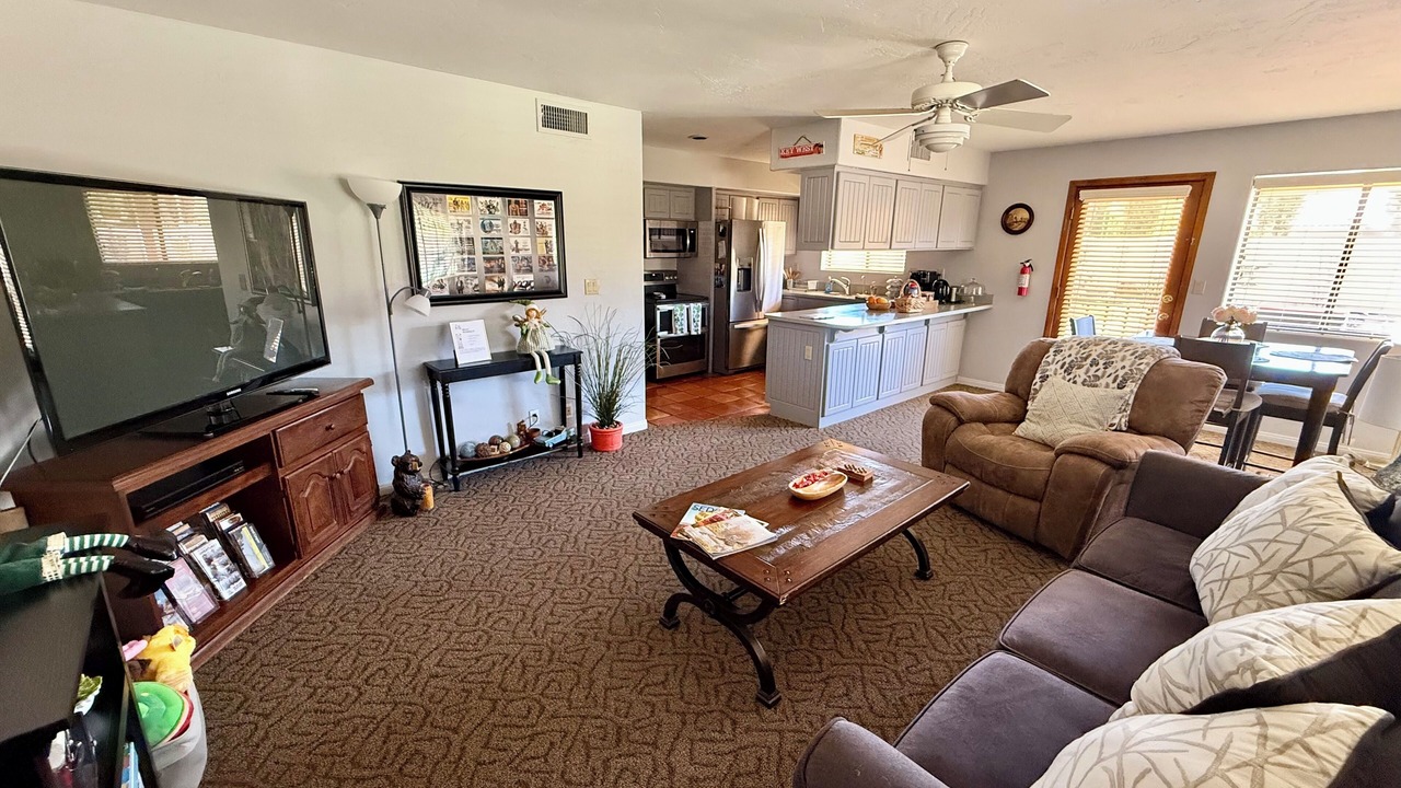 Photo of Livingroom in Glendale