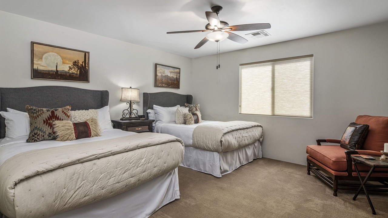 Photo of Bedroom in Pinnacle Peak