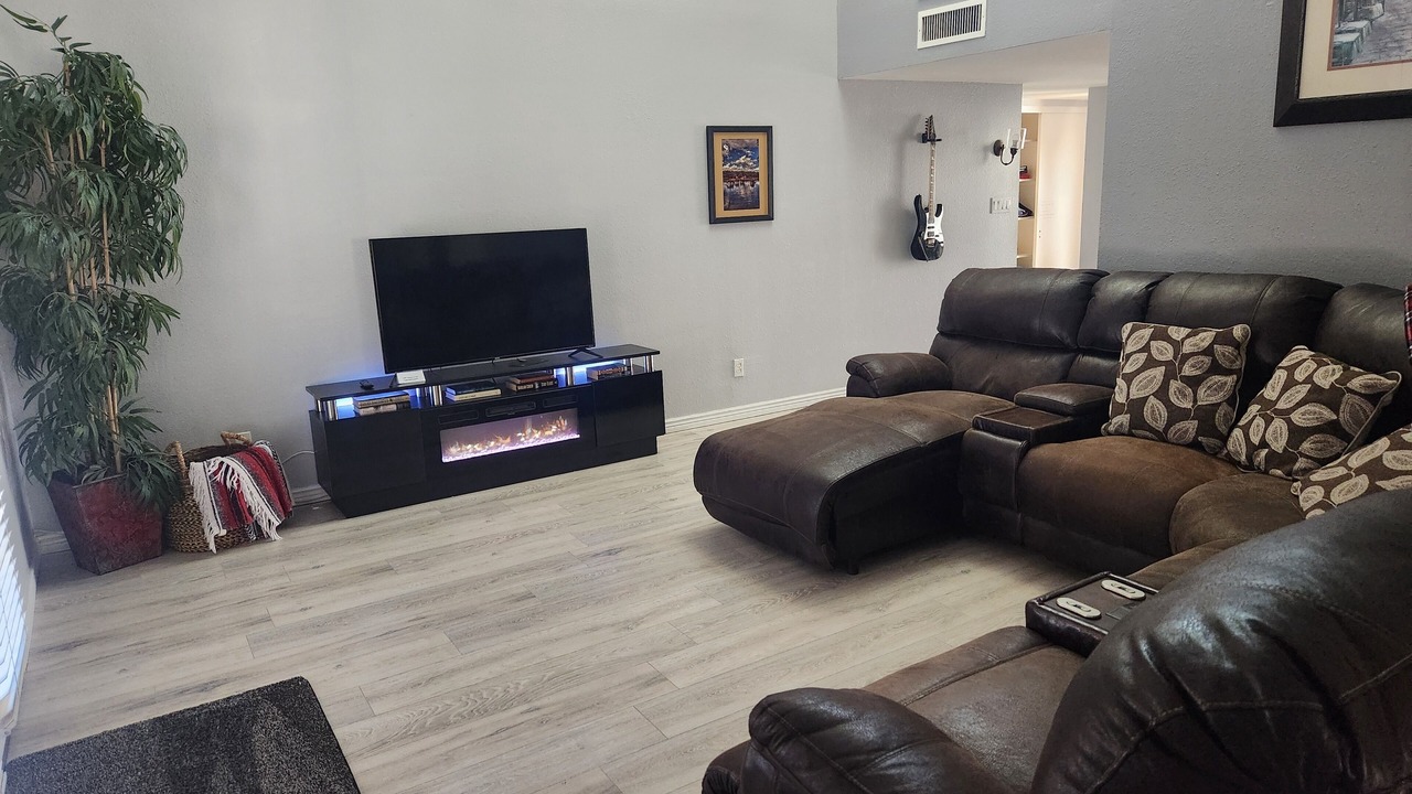 Photo of Livingroom in Chandler