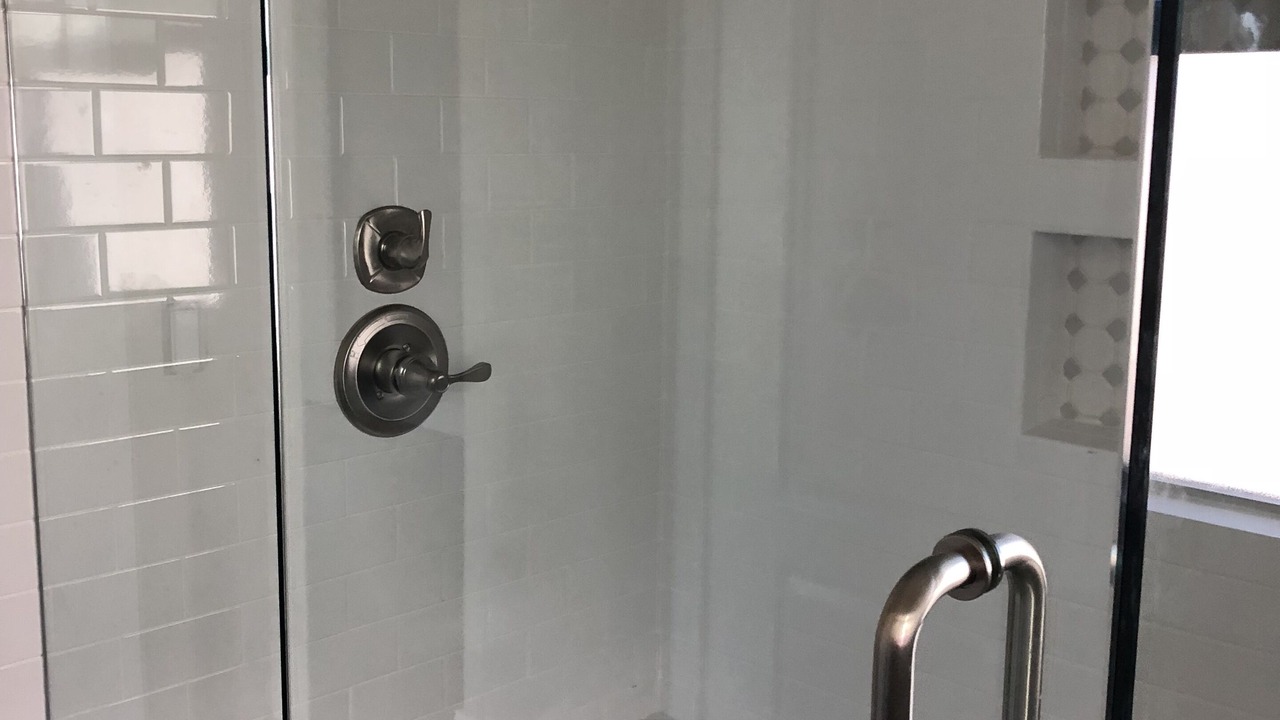 Photo of Bathroom in Val Vista Lakes