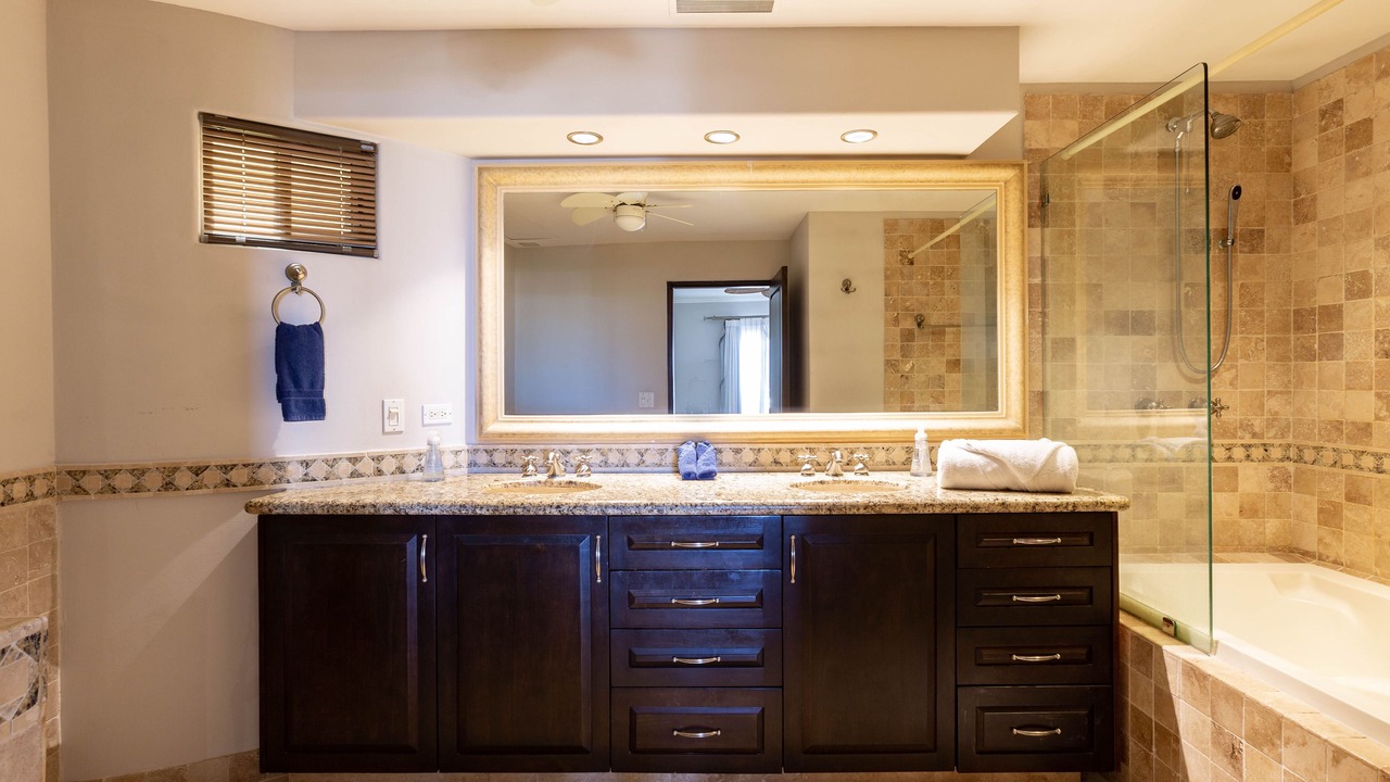Photo of Bathroom in Zona Hotelera