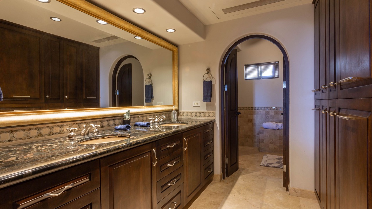 Photo of Bathroom in Zona Hotelera