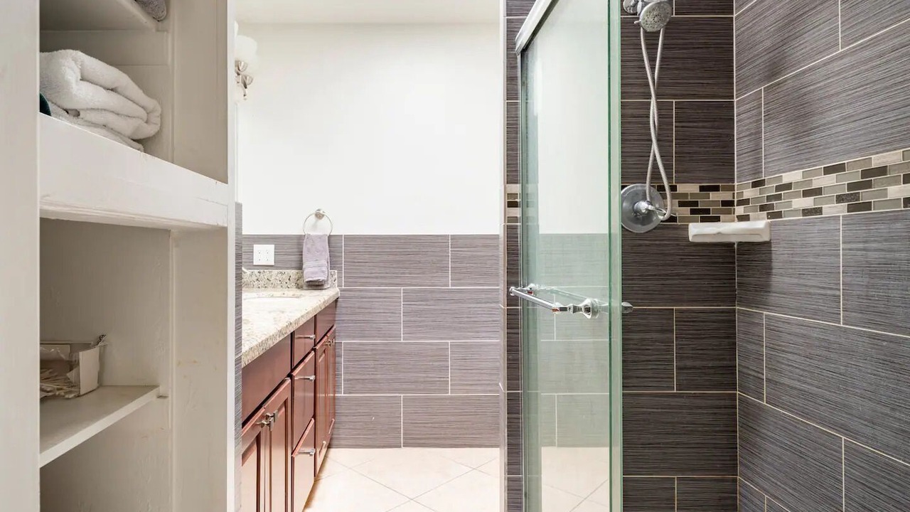 Photo of Bathroom in Alhambra