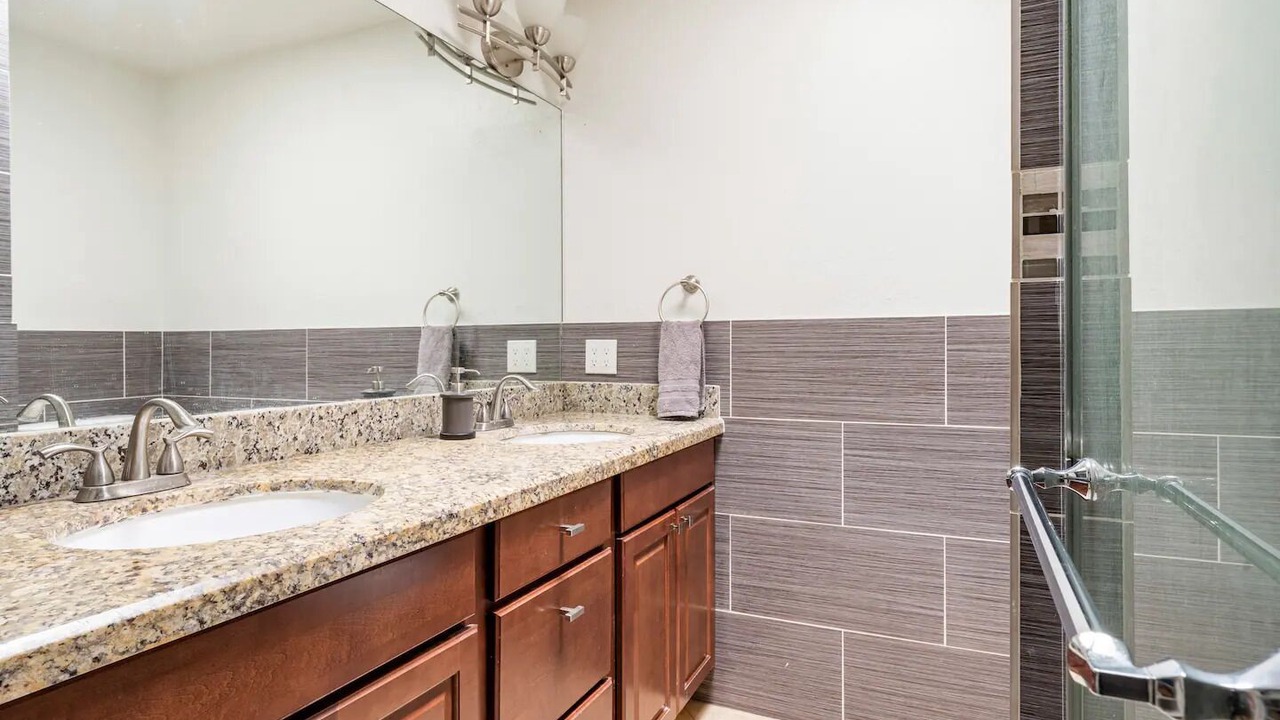 Photo of Bathroom in Alhambra