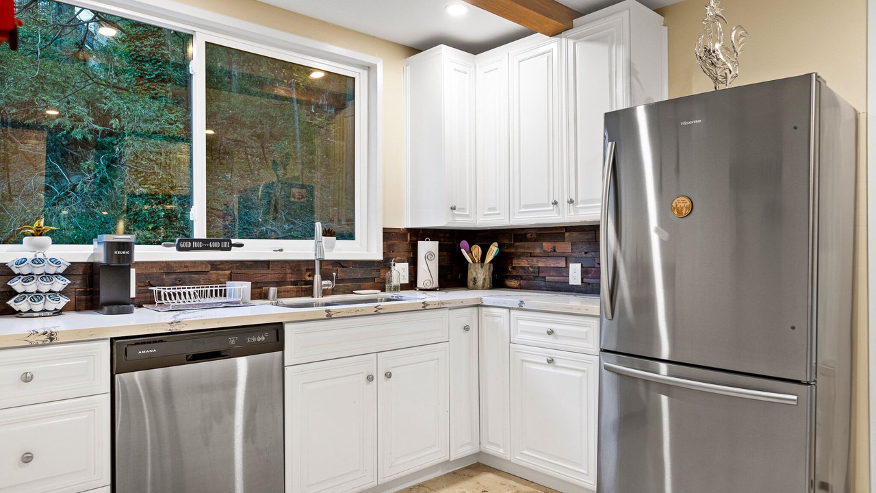 Photo of Kitchen in Crestline