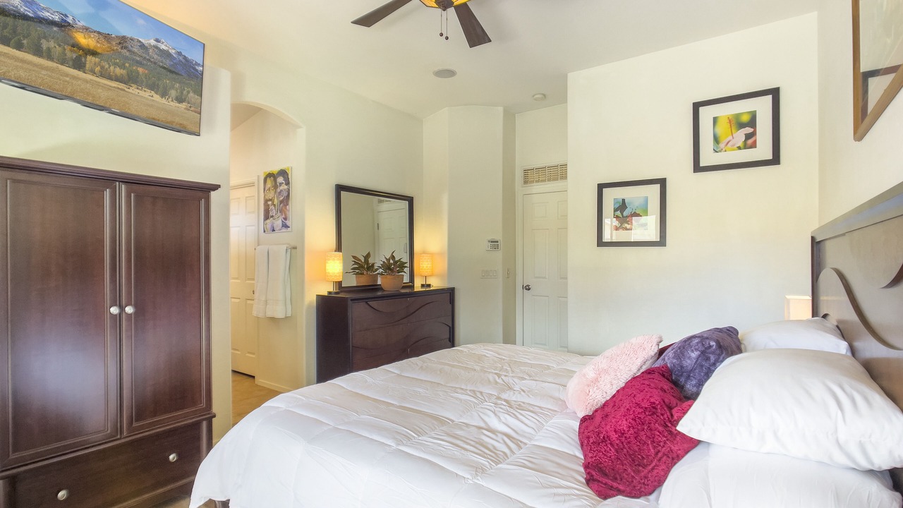 Photo of Bedroom in South Mountain