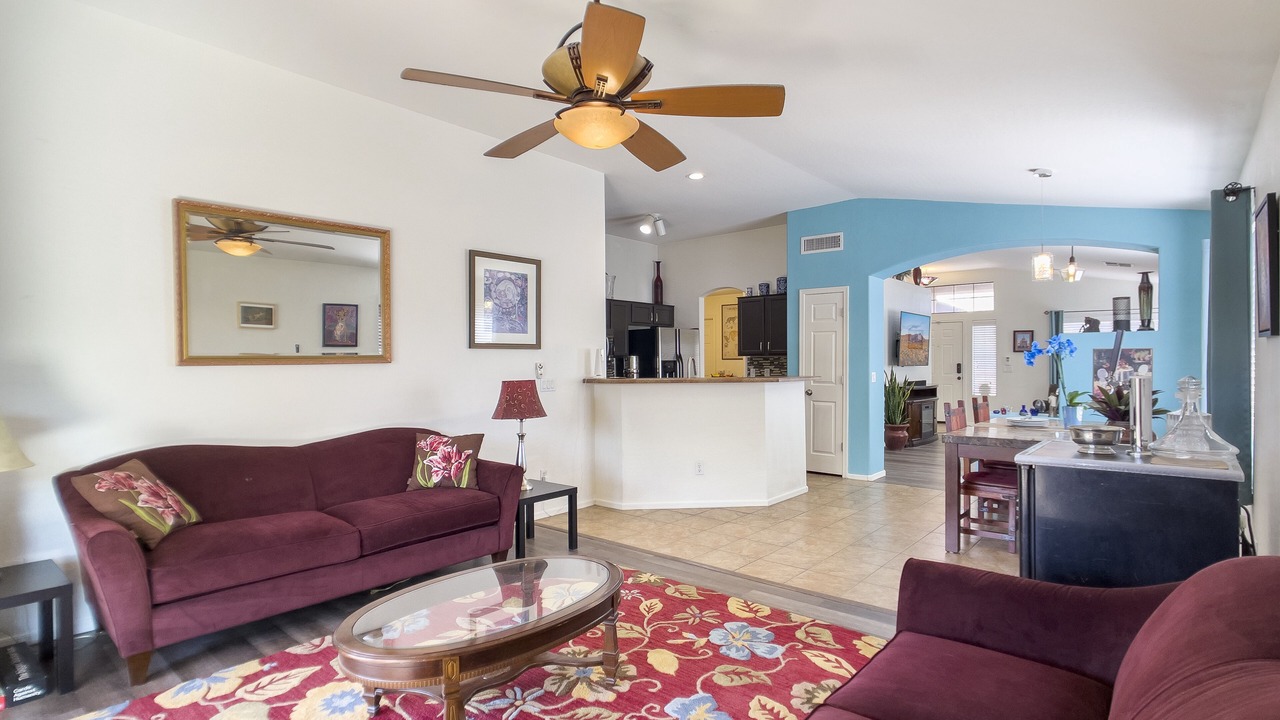 Photo of Livingroom in South Mountain
