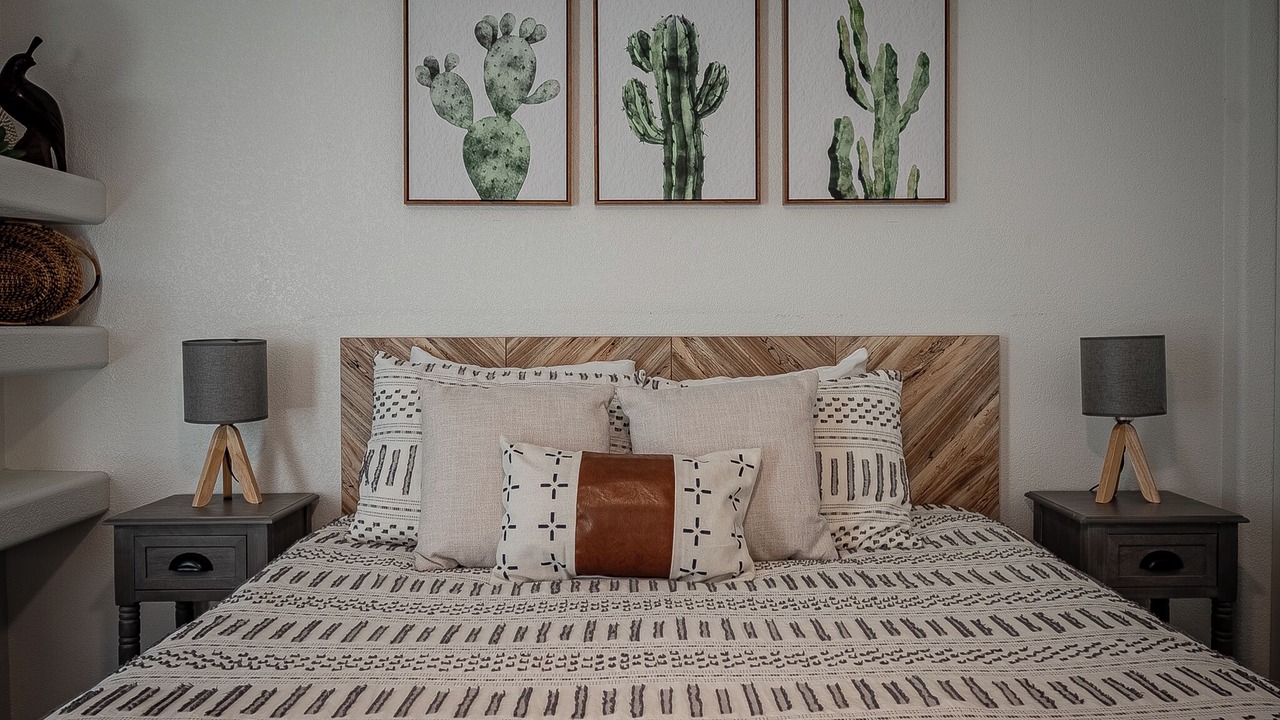 Photo of Bedroom in Desert Foothills