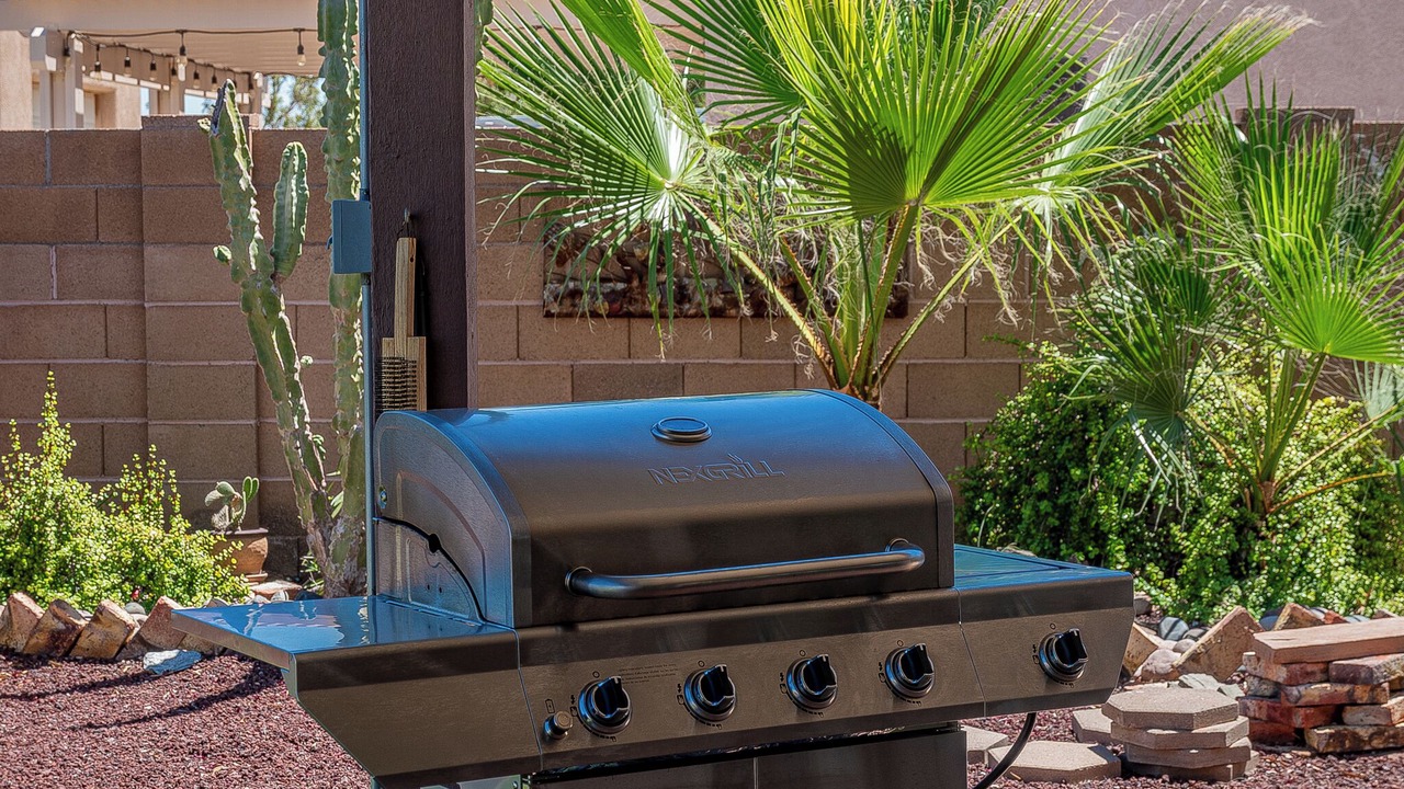 Photo of Outdoor in Desert Foothills