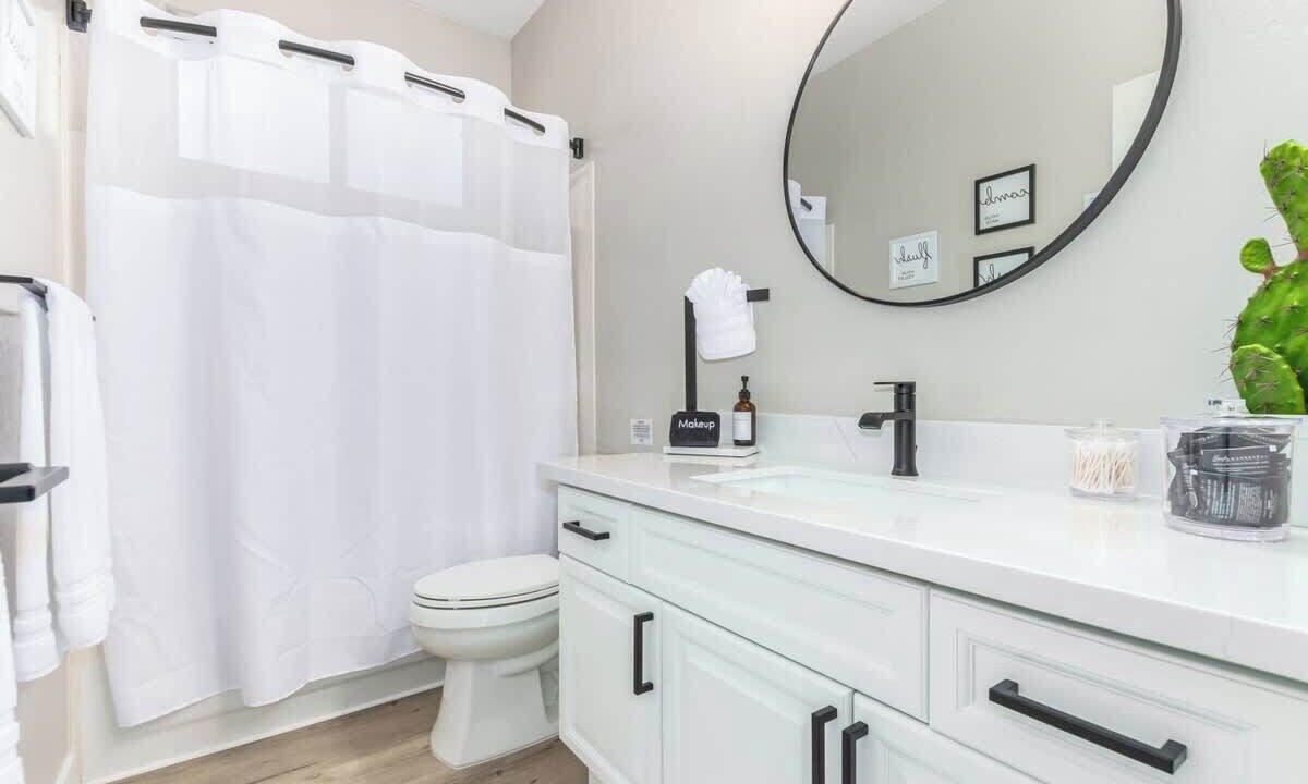 Photo of Bathroom in Tatum Ranch