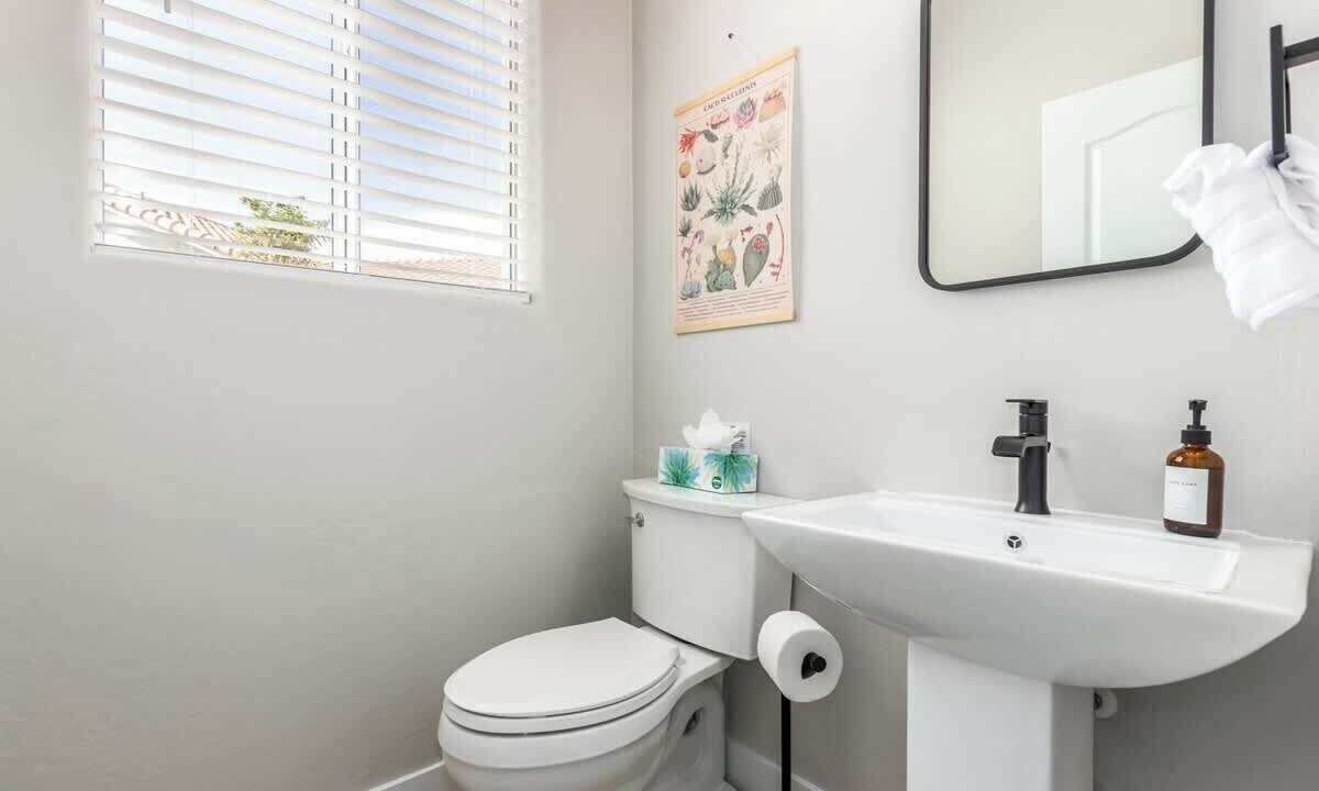 Photo of Bathroom in Tatum Ranch