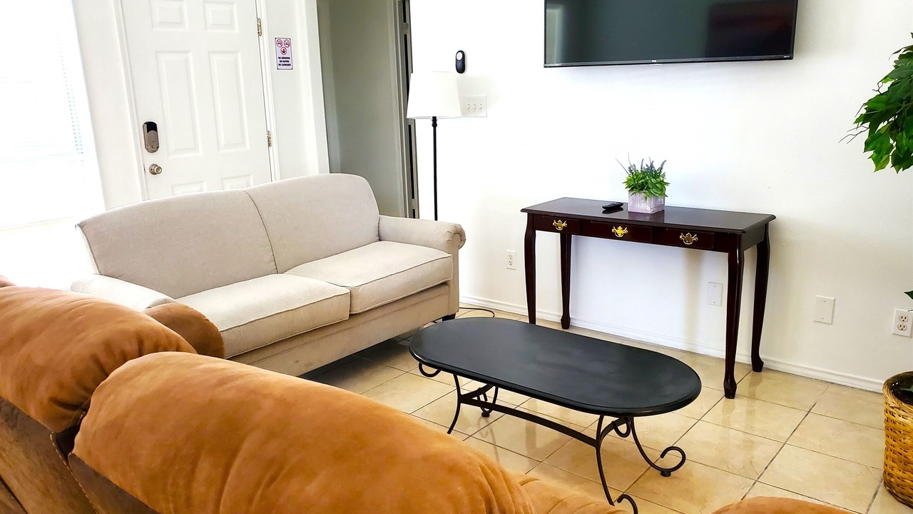 Photo of Livingroom in Brownsville