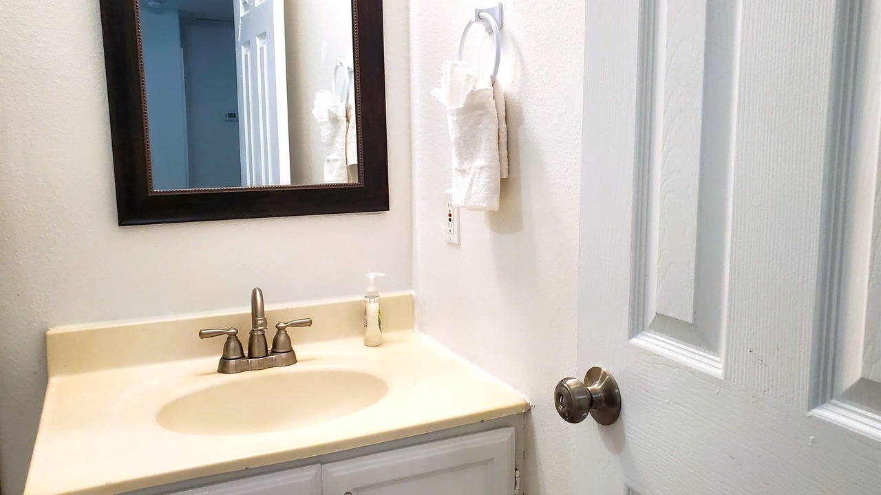 Photo of Bathroom in Brownsville
