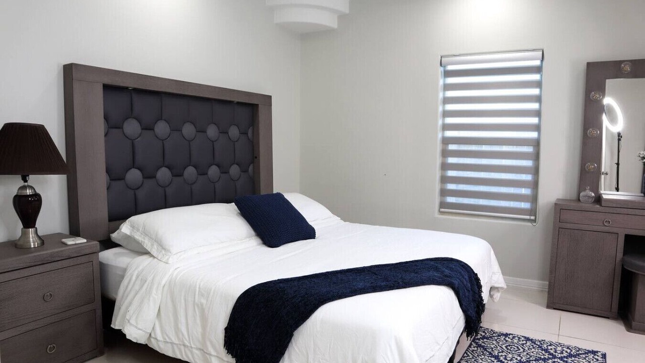 Photo of Bedroom in Edinburg