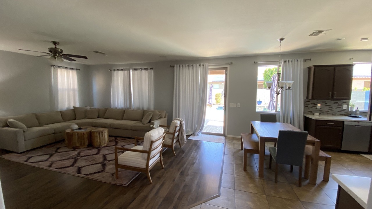 Photo of Livingroom in Surprise Farms