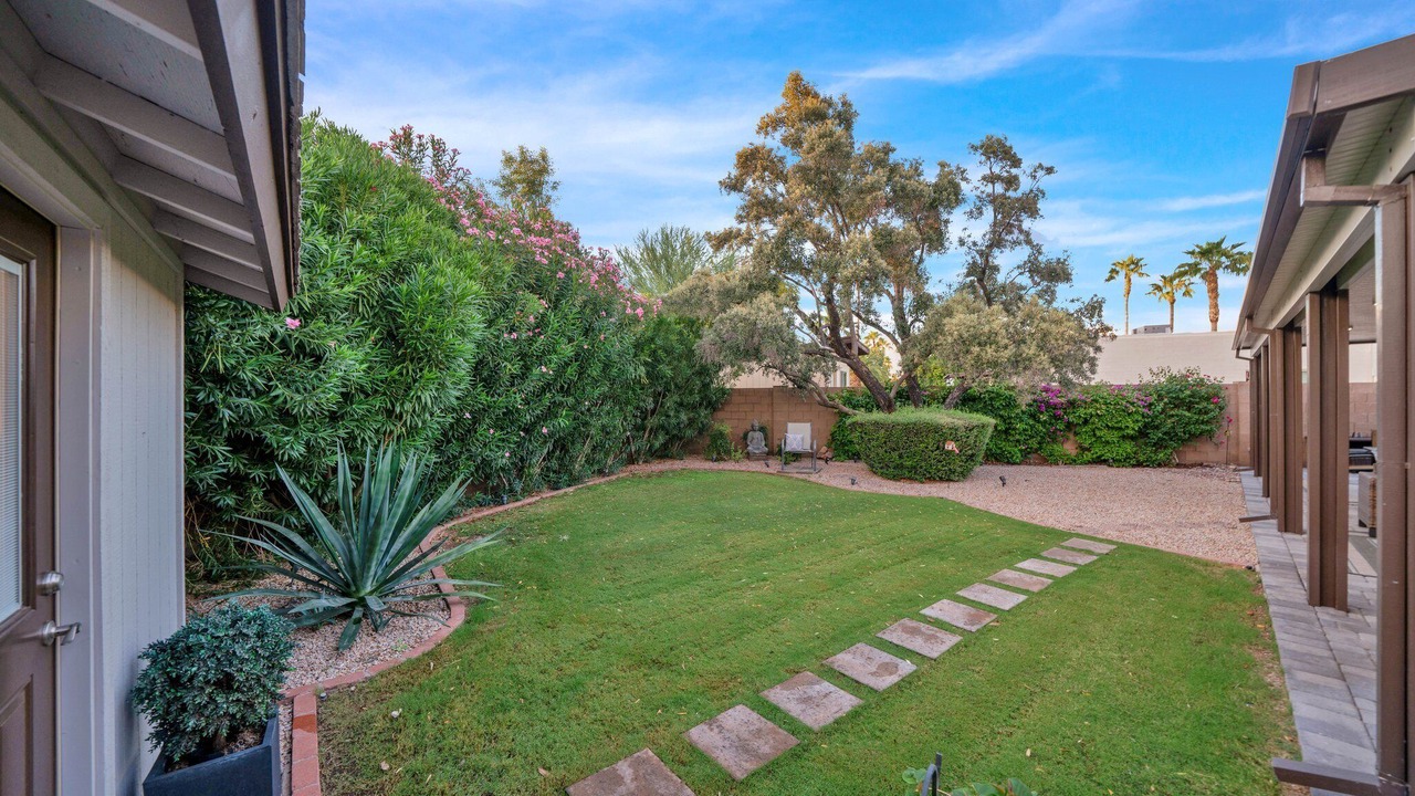 Photo of Outdoor in Estrid Estates