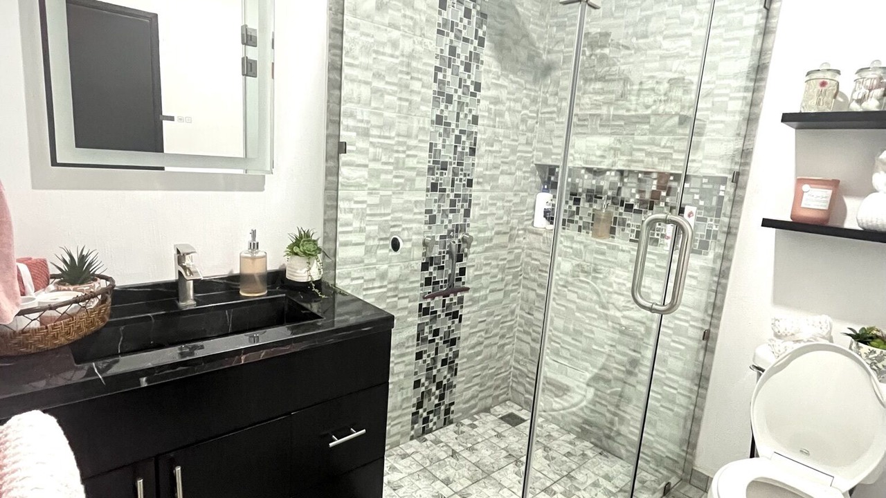 Photo of Bathroom in Tlaquepaque