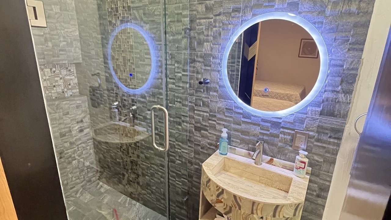 Photo of Bathroom in Tlaquepaque
