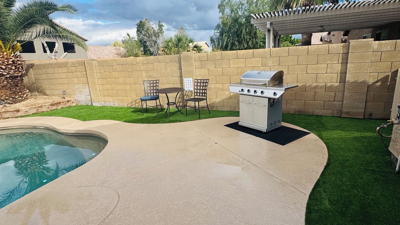 Photo of Patio Balcony in South Mountain