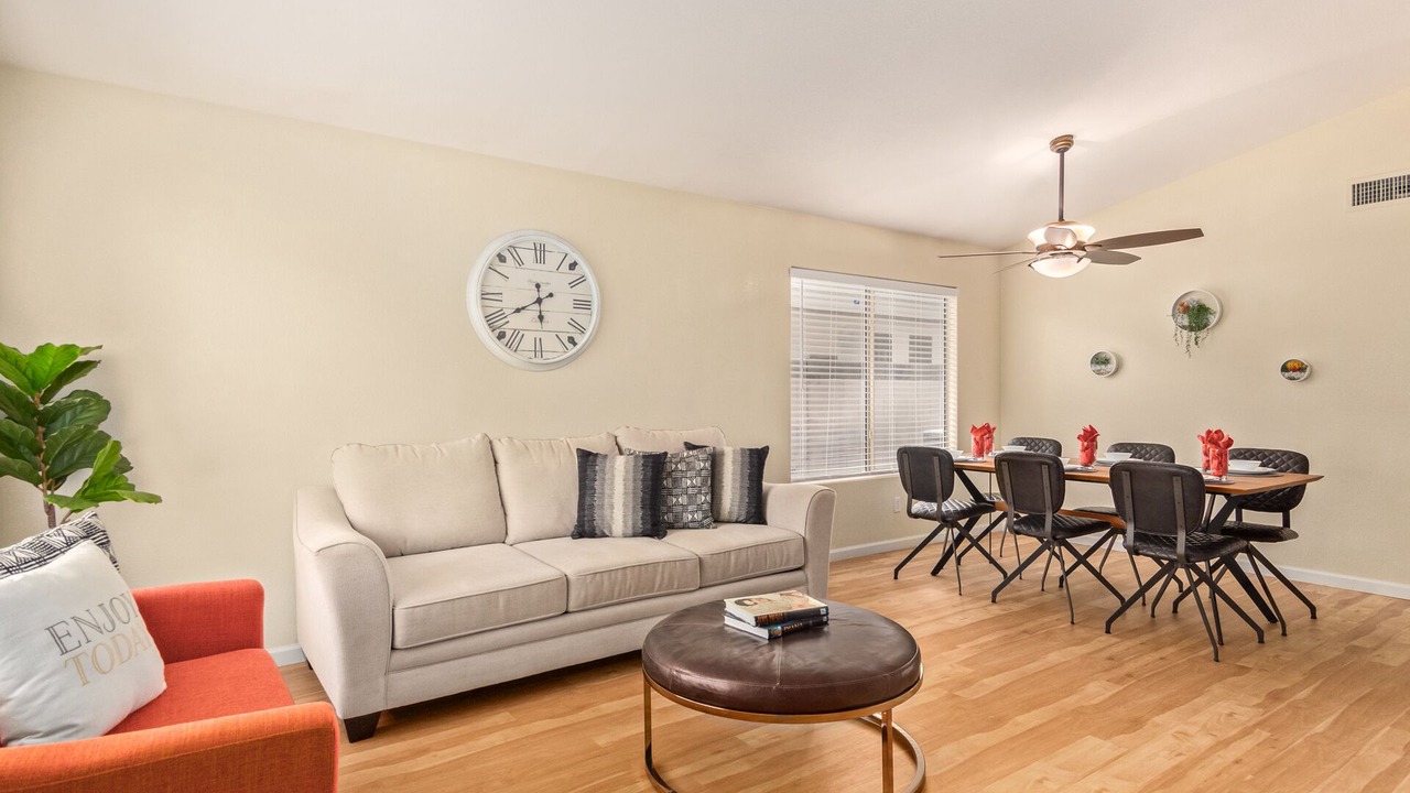Photo of Livingroom in Cooper Commons