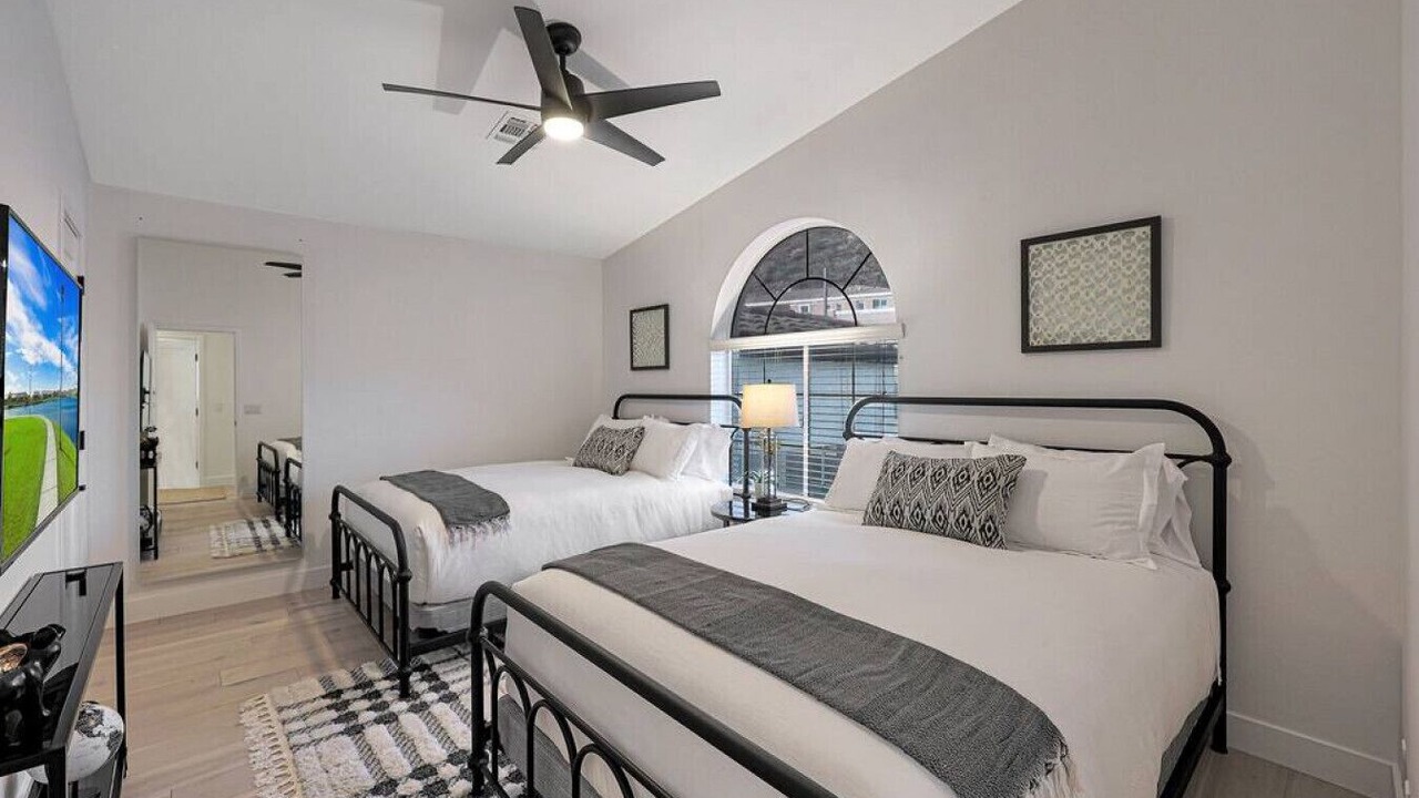 Photo of Bedroom in Arrowhead Lakes
