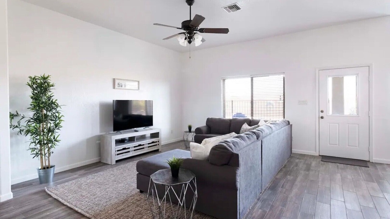 Photo of Livingroom in Yuma East Estates