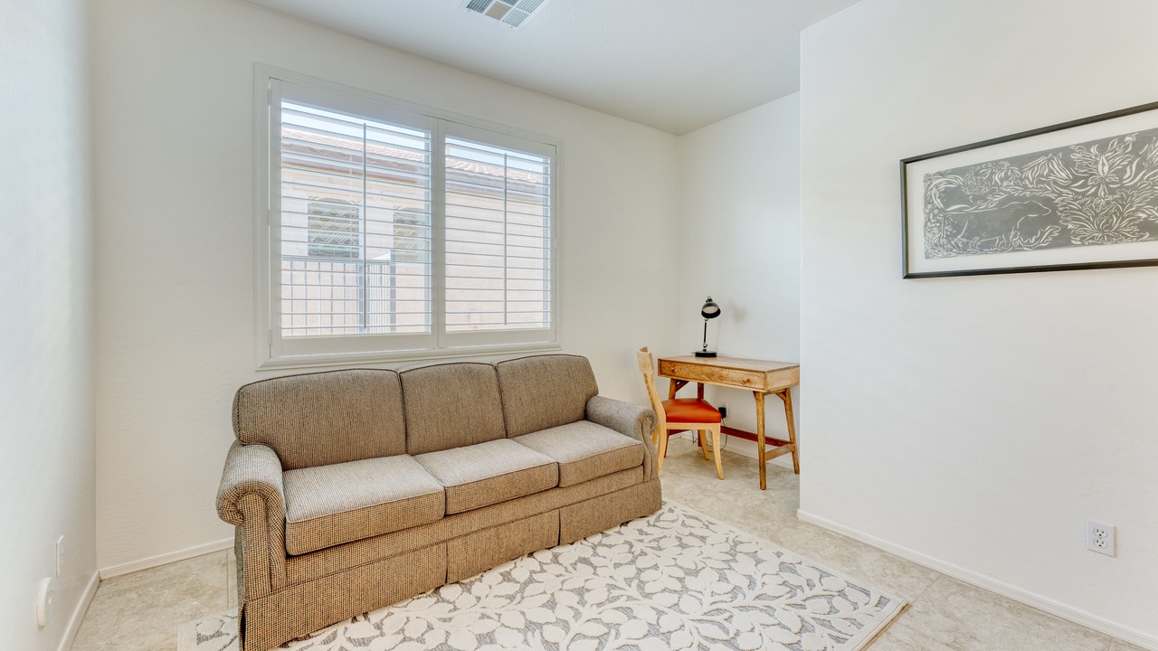 Photo of Livingroom in Vistancia