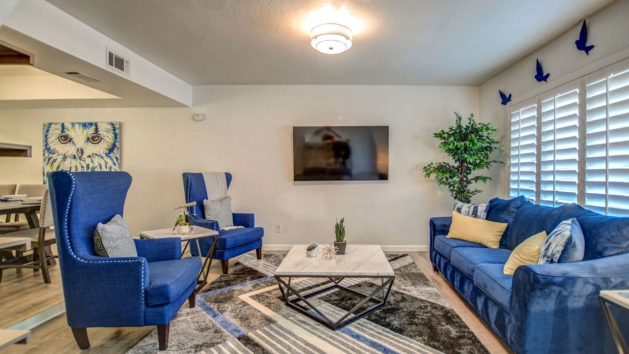 Photo of Bedroom in Paradise Valley Village