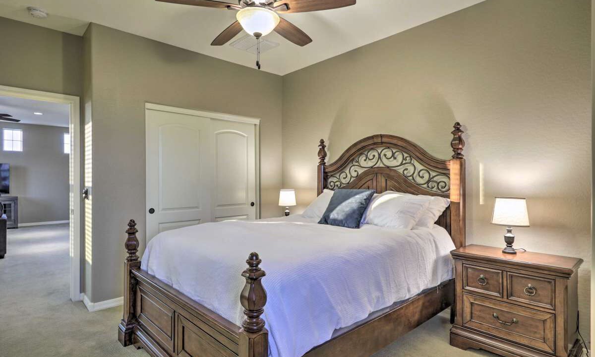 Photo of Bedroom in Montecito in Estrella