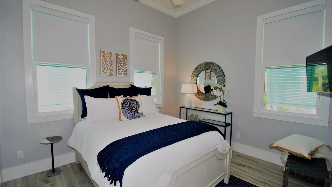 Photo of Bedroom in The Shores