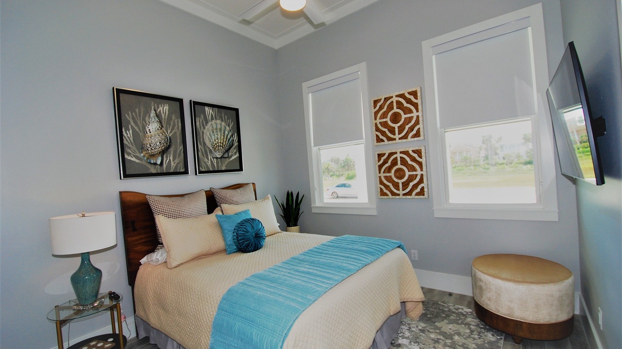 Photo of Bedroom in The Shores