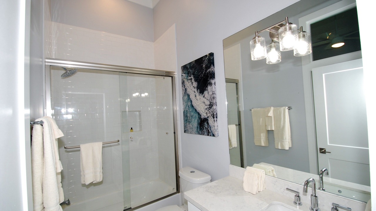 Photo of Bathroom in The Shores