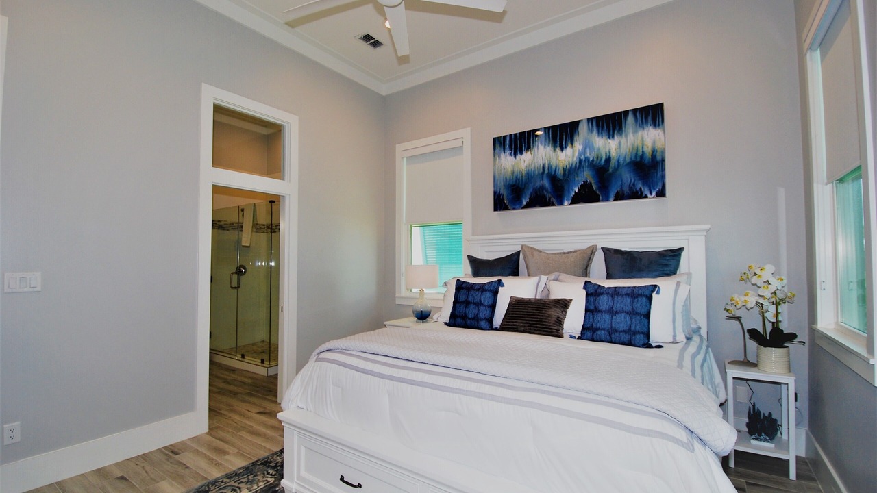 Photo of Bedroom in The Shores