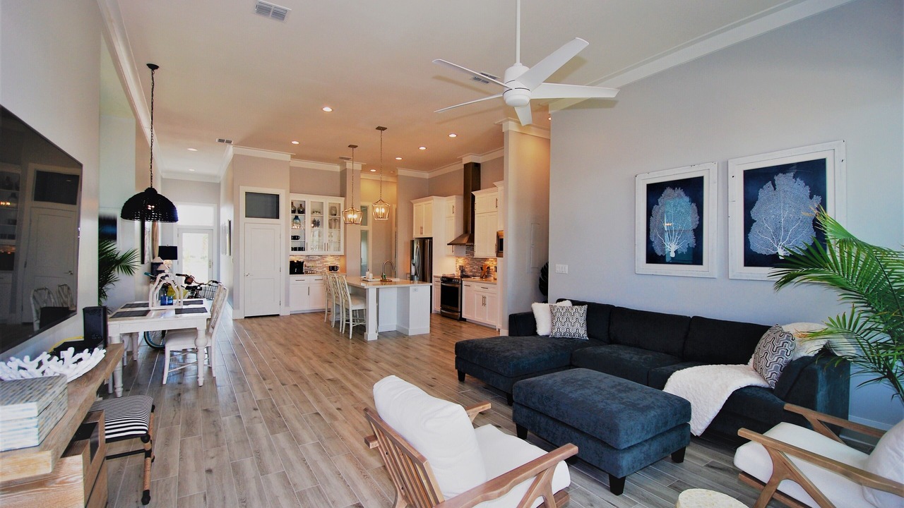 Photo of Livingroom in The Shores