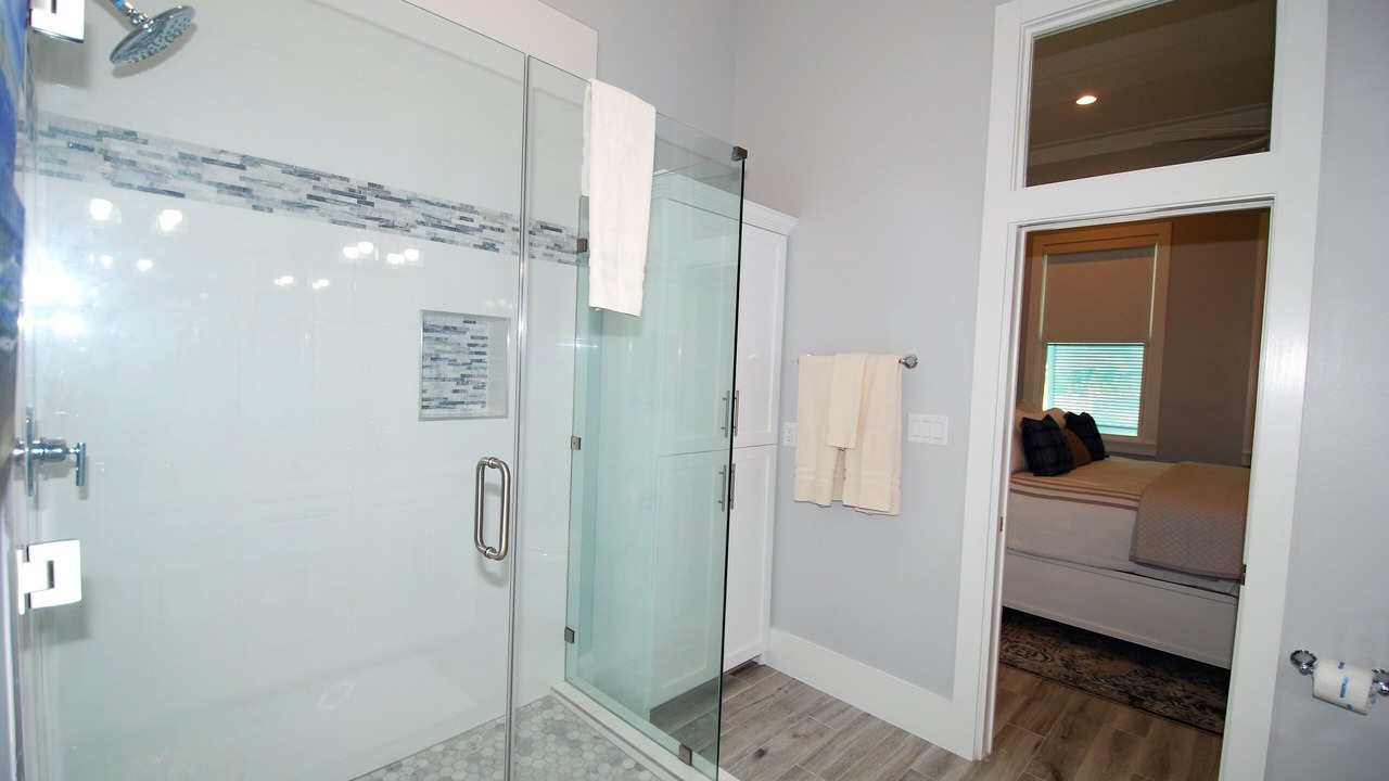 Photo of Bathroom in The Shores