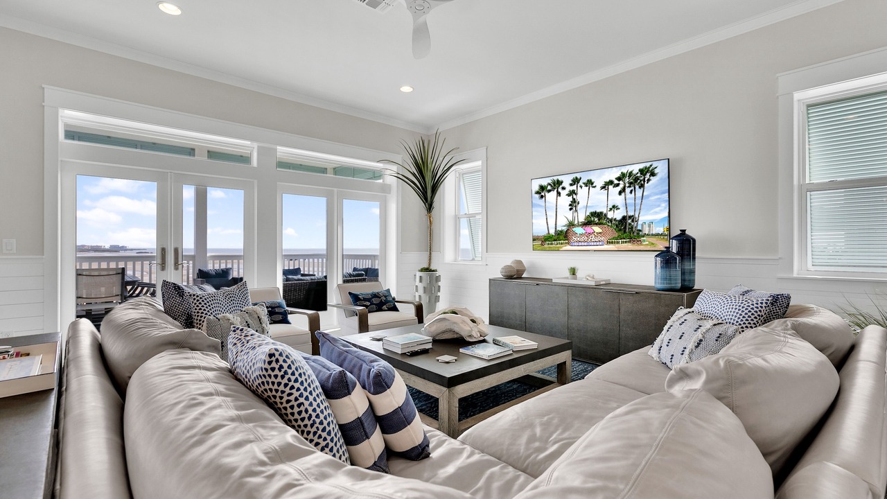 Photo of Livingroom in The Shores