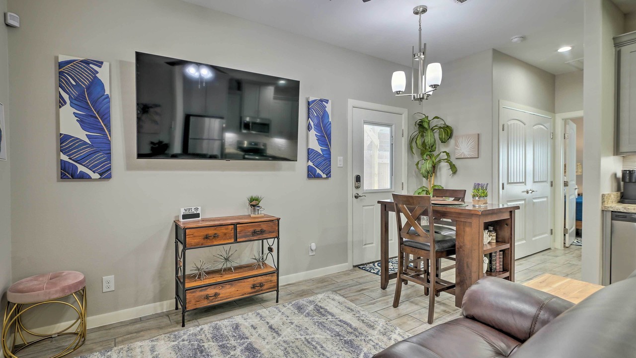 Photo of Livingroom in Edinburg