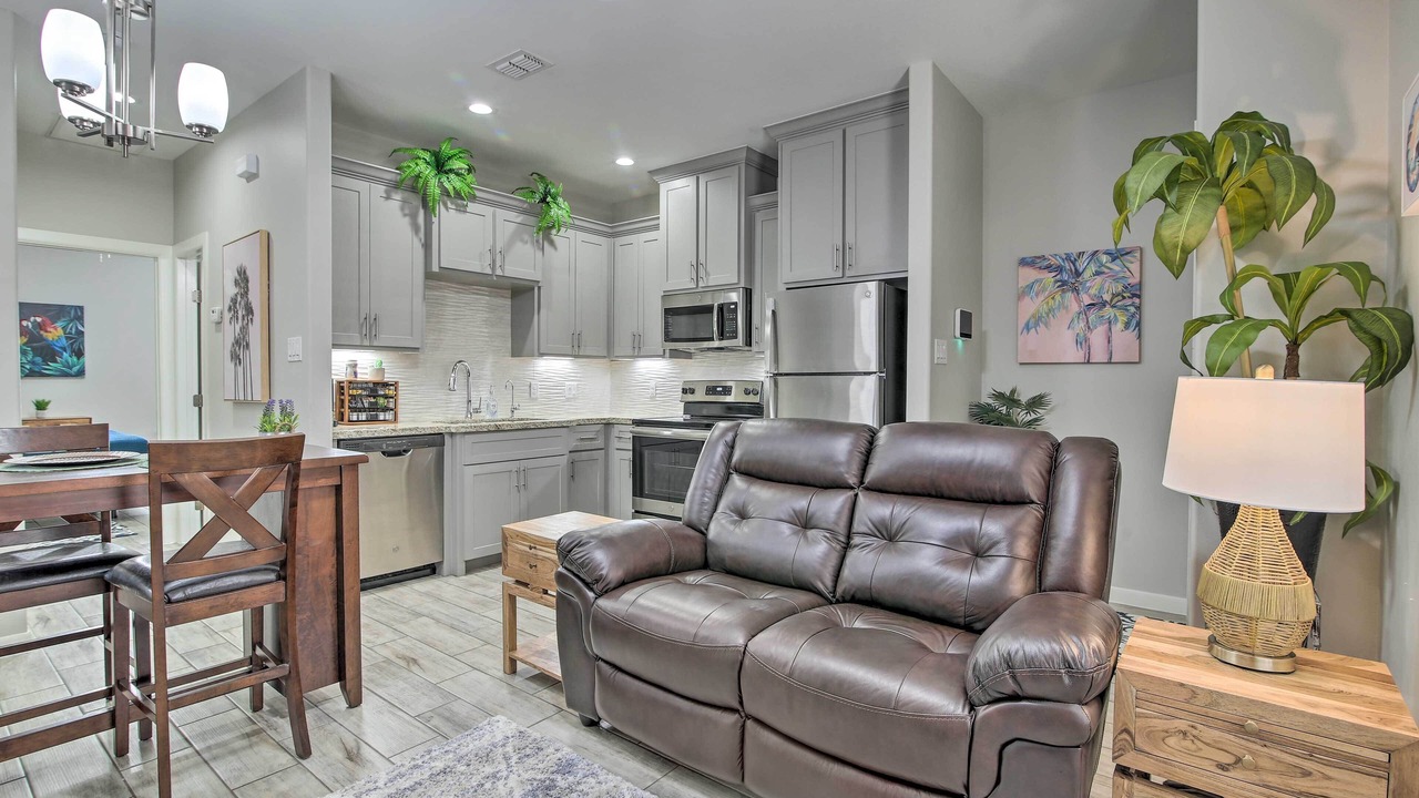 Photo of Livingroom in Edinburg