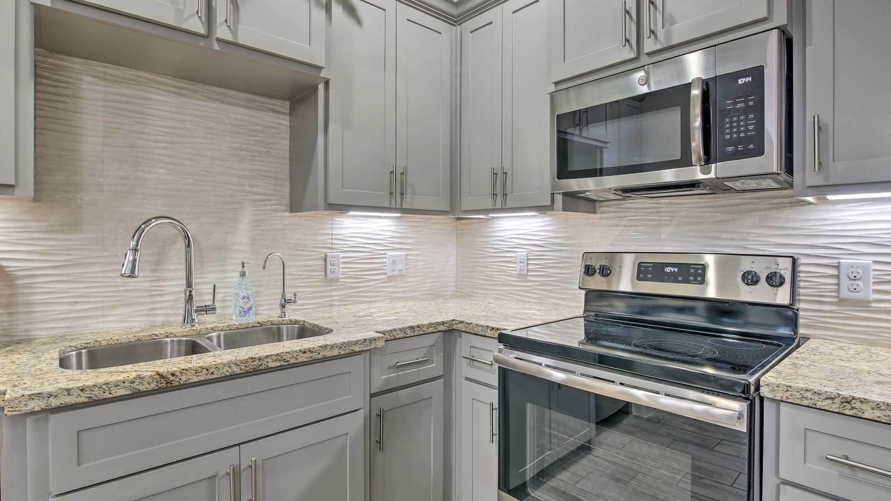 Photo of Kitchen in Edinburg