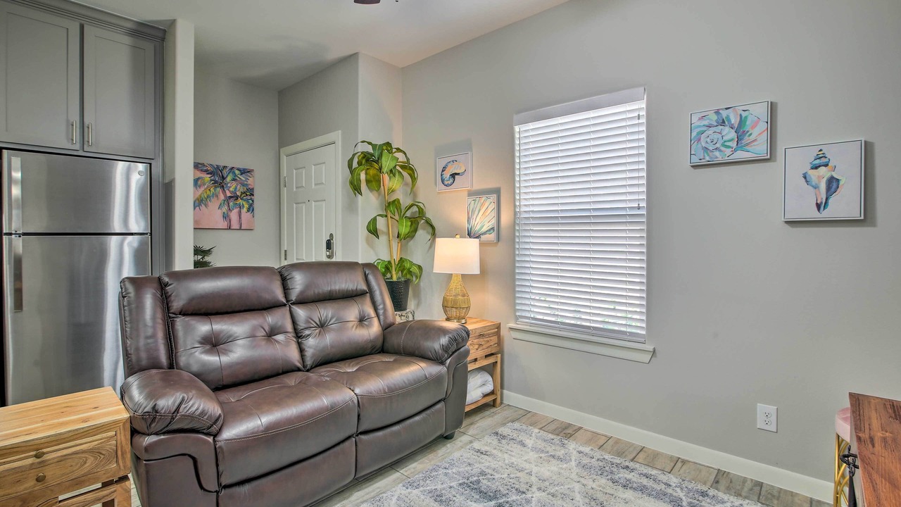 Photo of Livingroom in Edinburg