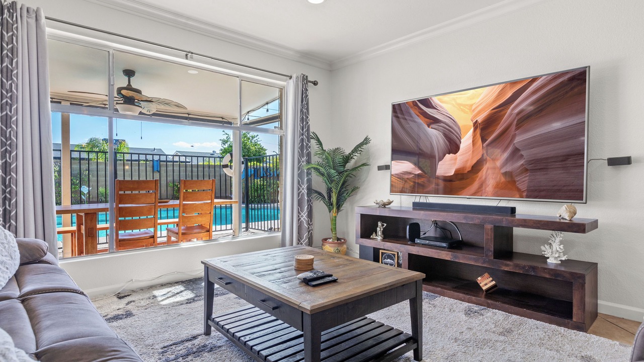 Photo of Livingroom in Cox Heights