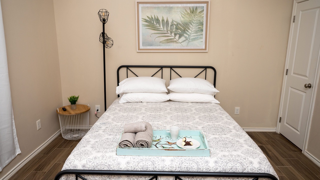 Photo of Bedroom in Edinburg