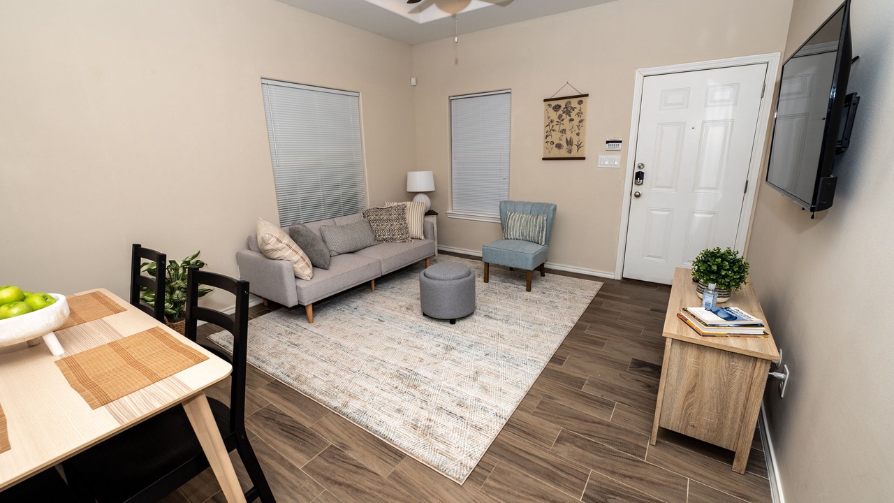 Photo of Livingroom in Edinburg