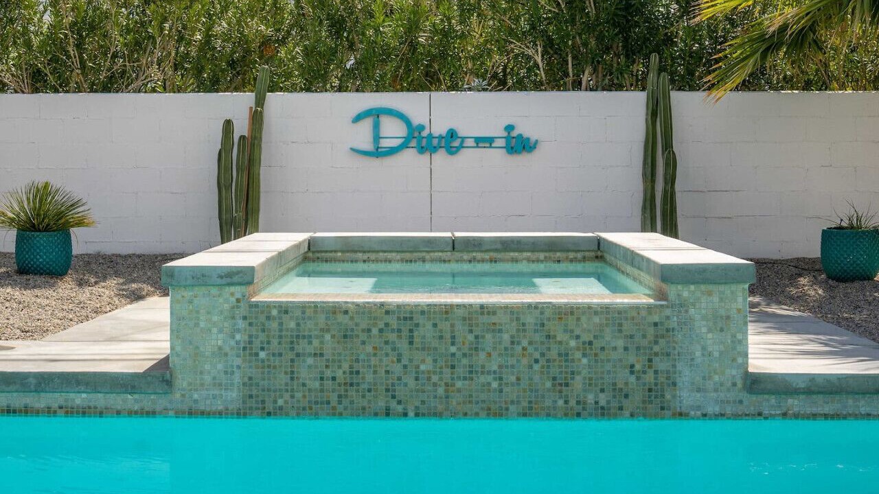 Photo of Outdoor in Racquet Club Estates