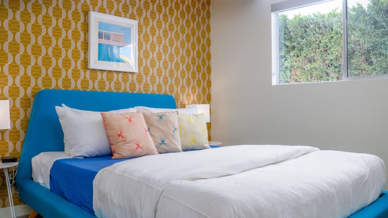 Photo of Bedroom in Racquet Club Estates