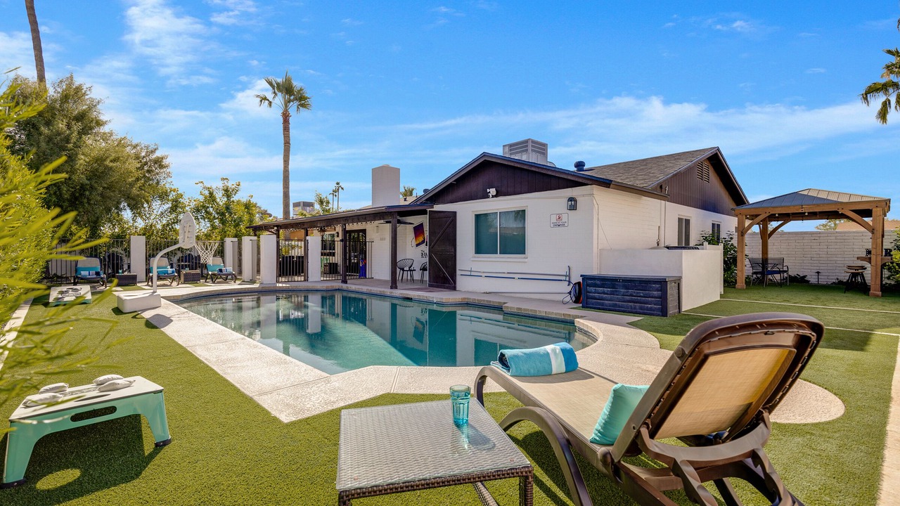 Photo of Outdoor in Desert Foothills Estates