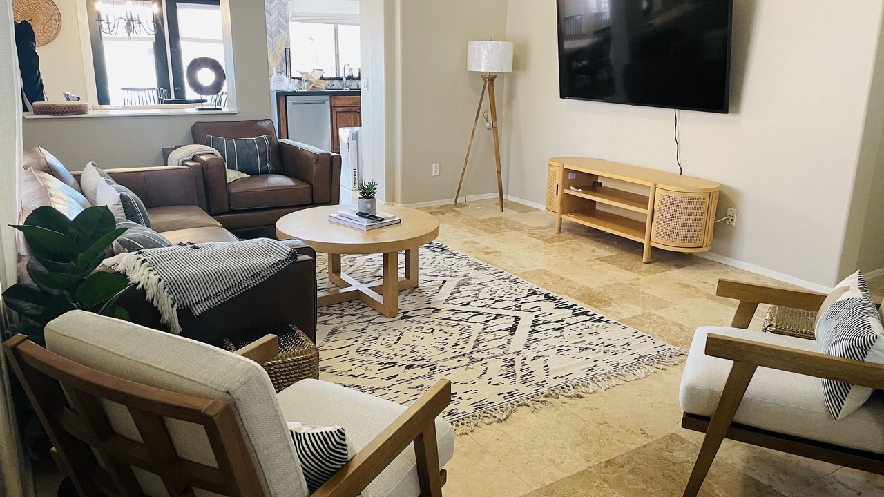 Photo of Livingroom in Power Ranch